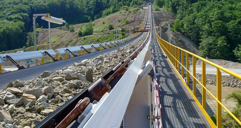 稱重計量皮帶秤：現(xiàn)代工業(yè)實行現(xiàn)代化管理、節(jié)約能源必不可少工具