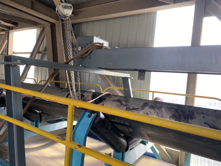 煤礦和碼頭防爆電子皮帶秤及藏箱鏈碼項(xiàng)目安裝調(diào)試完畢(2)