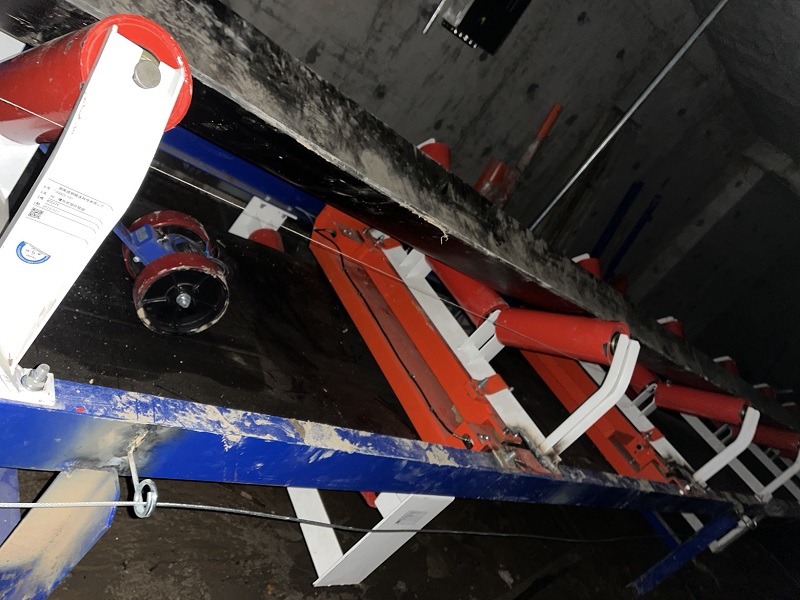 小凡洲機(jī)制砂廠 FSD高精度皮帶秤.jpg