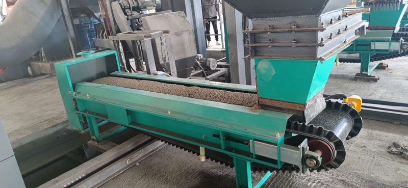 皮帶式稱重給料機(jī)是什么？它在工業(yè)生產(chǎn)中有何作用？