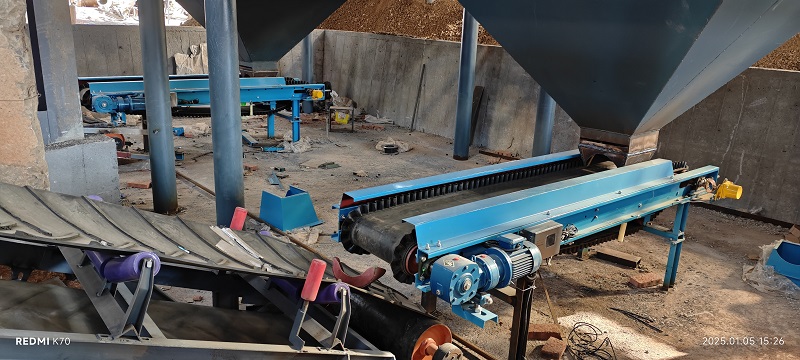 智能自動(dòng)配料系統(tǒng)+自動(dòng)稱(chēng)重皮帶給料機(jī)安裝完畢，打造自動(dòng)化高質(zhì)量生產(chǎn)線(xiàn)