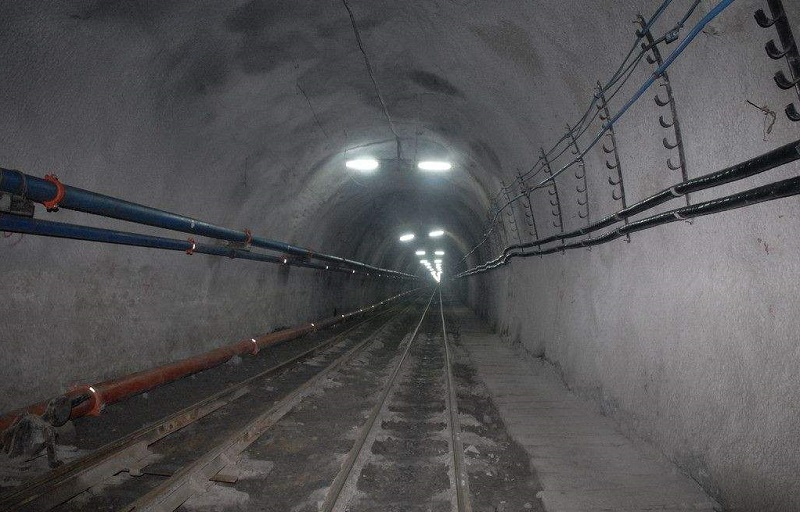 煤礦視頻監(jiān)控系統(tǒng)，為煤礦井下巷道運(yùn)輸安全提供保障